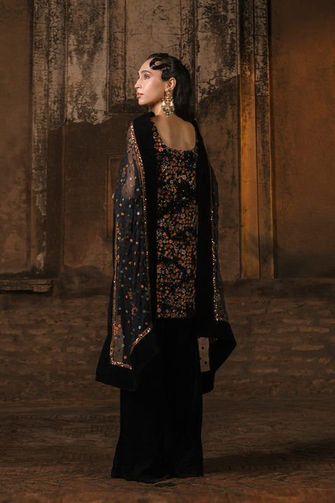 Shishdaar - Fahad Hussayn E-Storepk