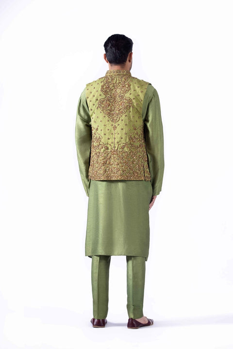 Fahad Hussayn E-Storepk RAYNA